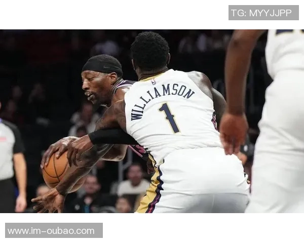 斯波称赞鲍威尔在混战中表现出色活塞强硬防守正是球队所需